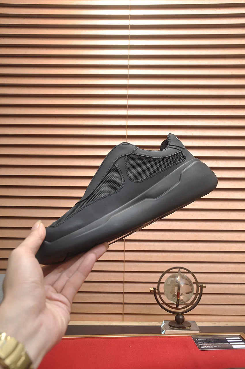 Men's shoes 💰620💶 [PRADA] Top original, new season, high quality original goods, top high mercerized cowhide combined with original breathable fabric + imported glue, imported stretch fabric inside with original cowhide feet, original thick outsole! Quality guaranteed! Code 38-45 (45 customized)